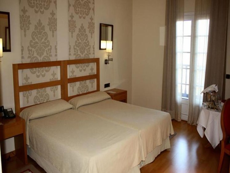 DOUBLE STANDARD Room