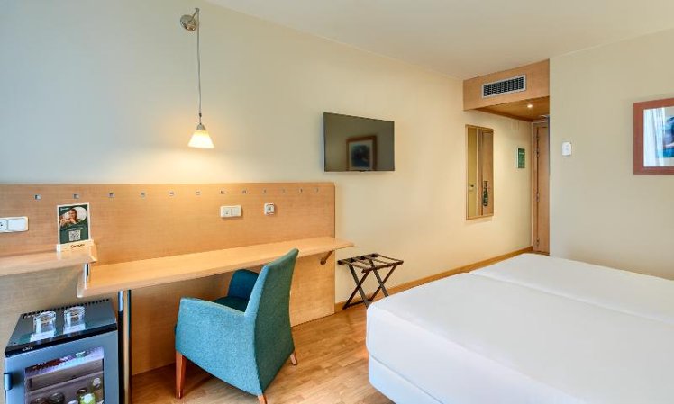 TWIN CLASSIC Room