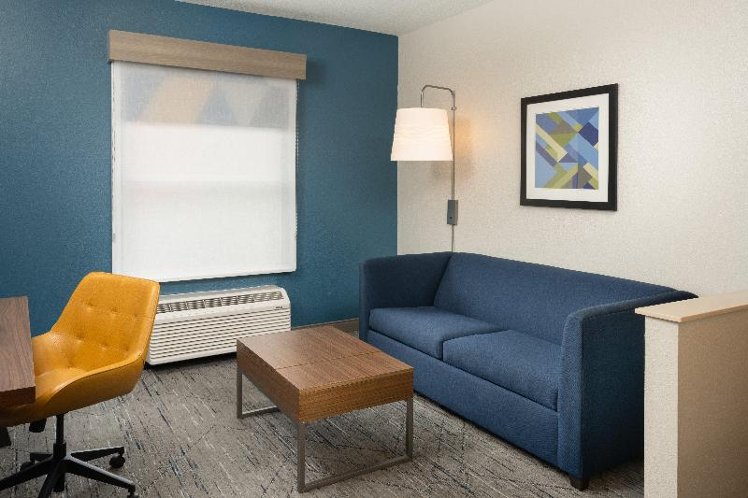 DOUBLE KING SIZE BED Room