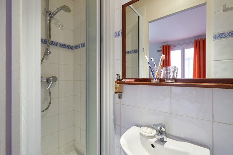 DOUBLE STANDARD Room