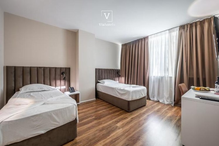 TRIPLE STANDARD Room