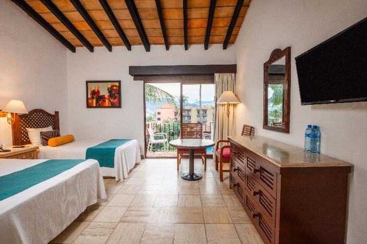 DOUBLE STANDARD Room