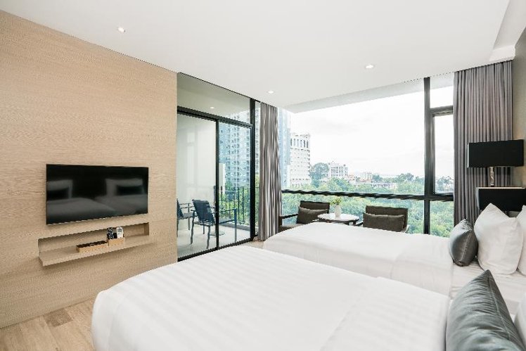 Double or Twin DELUXE CITY VIEW Room