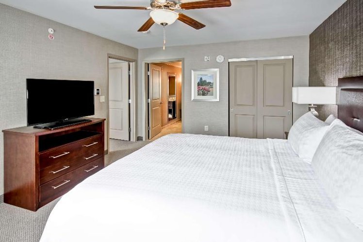 SUITE TWO BEDROOMS TWO BATHROOMS Room