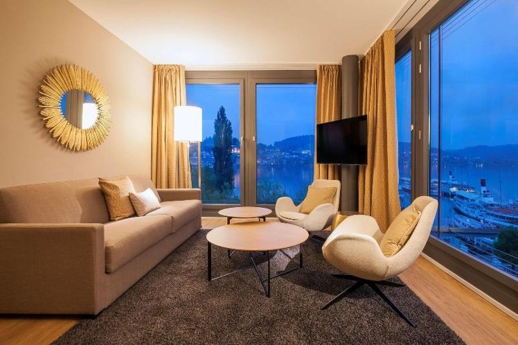 SUITE KING SIZE BED Room