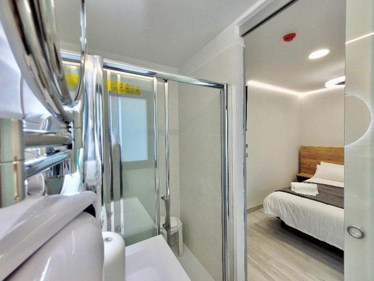 DOUBLE STANDARD Room