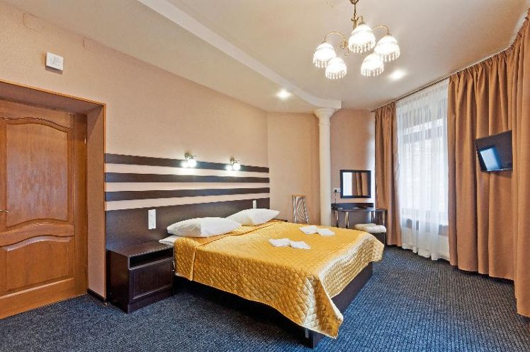 JUNIOR SUITE STANDARD Room