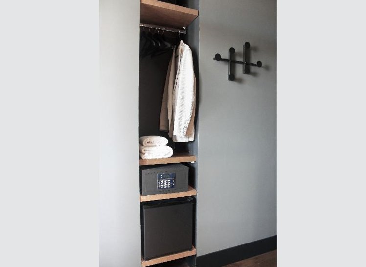 JUNIOR SUITE STANDARD Room