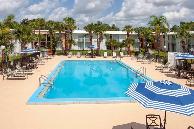 Travelodge by Wyndham Kissimmee East