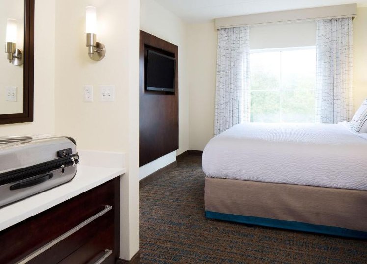 Residence Inn NYC The Bronx at Metro Center Atrium