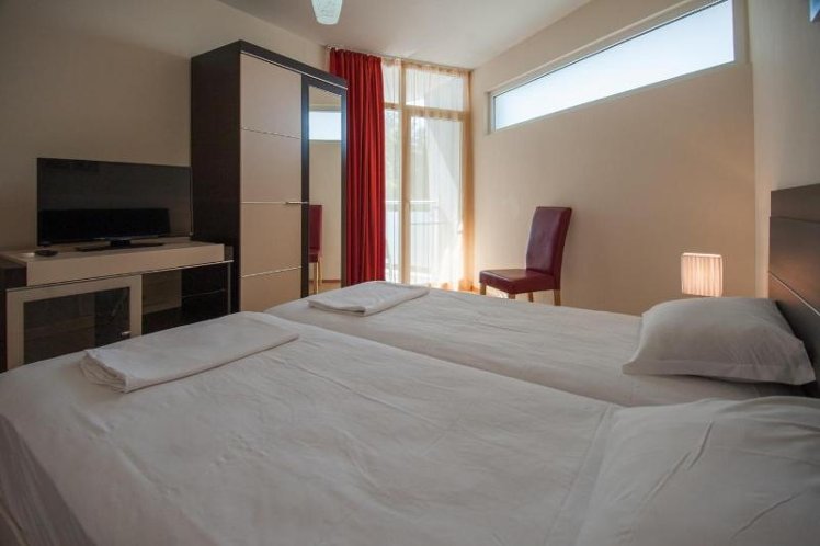 DOUBLE STANDARD Room