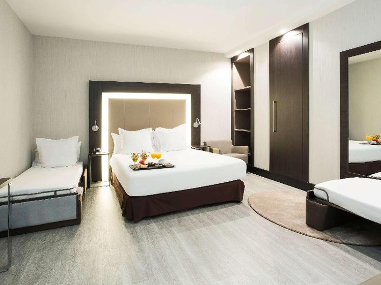DOUBLE STANDARD Room