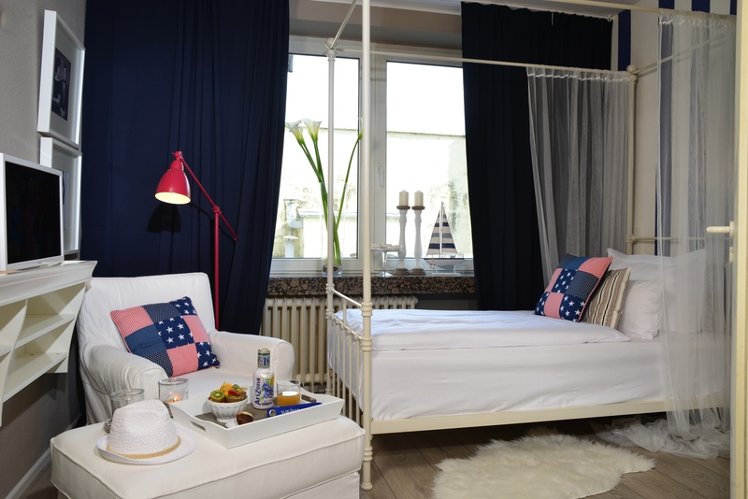 SINGLE STANDARD Room