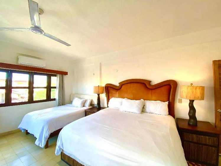DOUBLE DELUXE TWO QUEEN BEDS Room