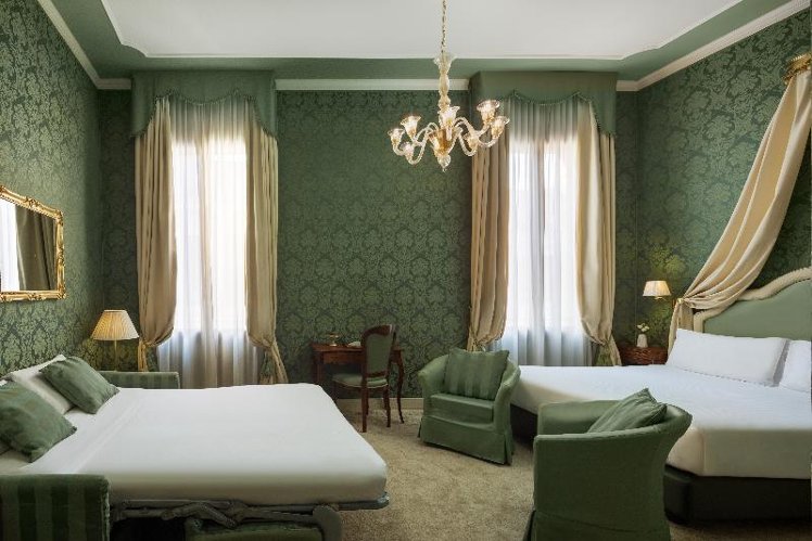DOUBLE PREMIUM SUPERIOR Room