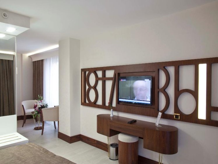 DOUBLE STANDARD Room