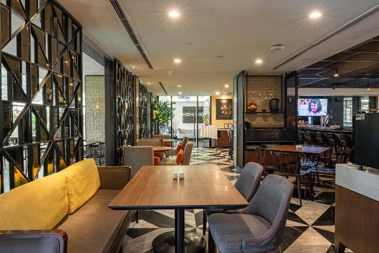 MiCasa All Suite Hotel