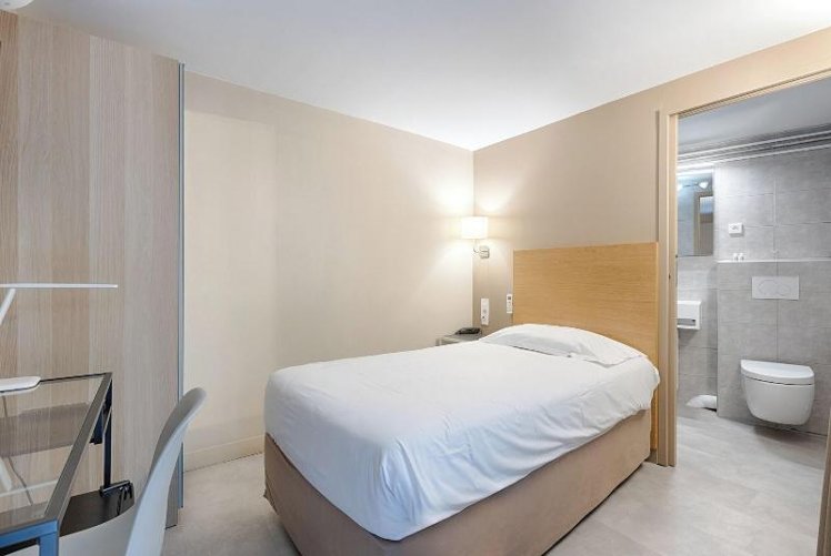 SINGLE STANDARD Room