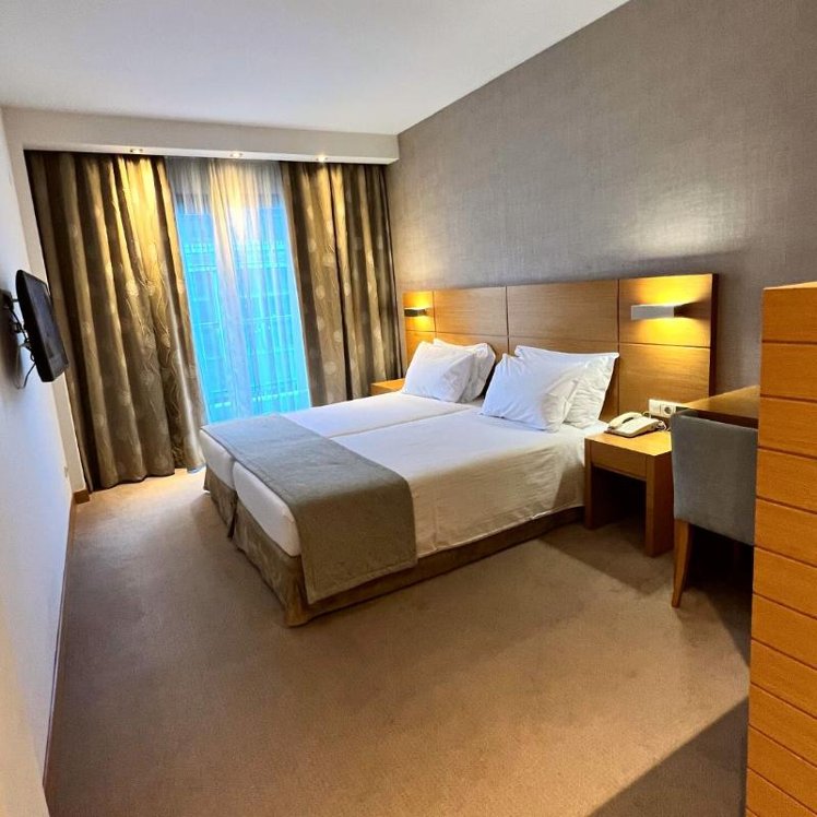 TWIN TWO BEDS Room