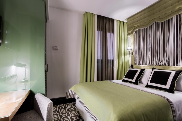 DOUBLE BASIC Room