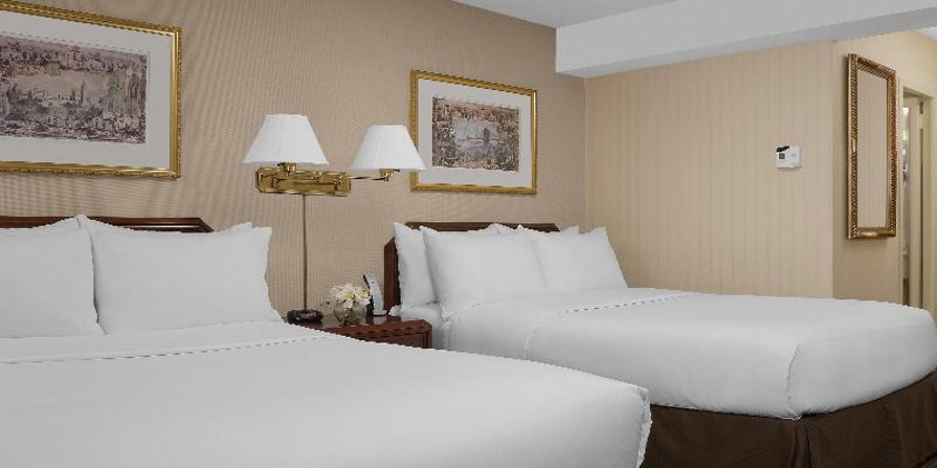 DOUBLE TWO DOUBLE BEDS Room