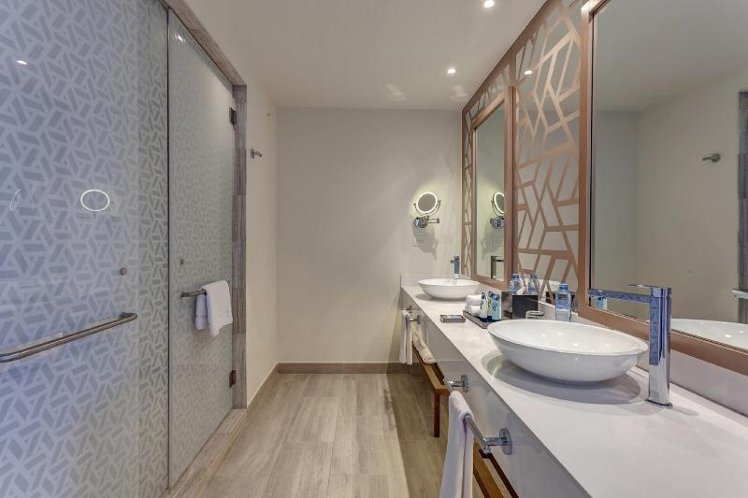 JUNIOR SUITE CLUB Room