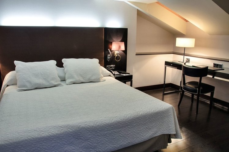 DOUBLE STANDARD Room