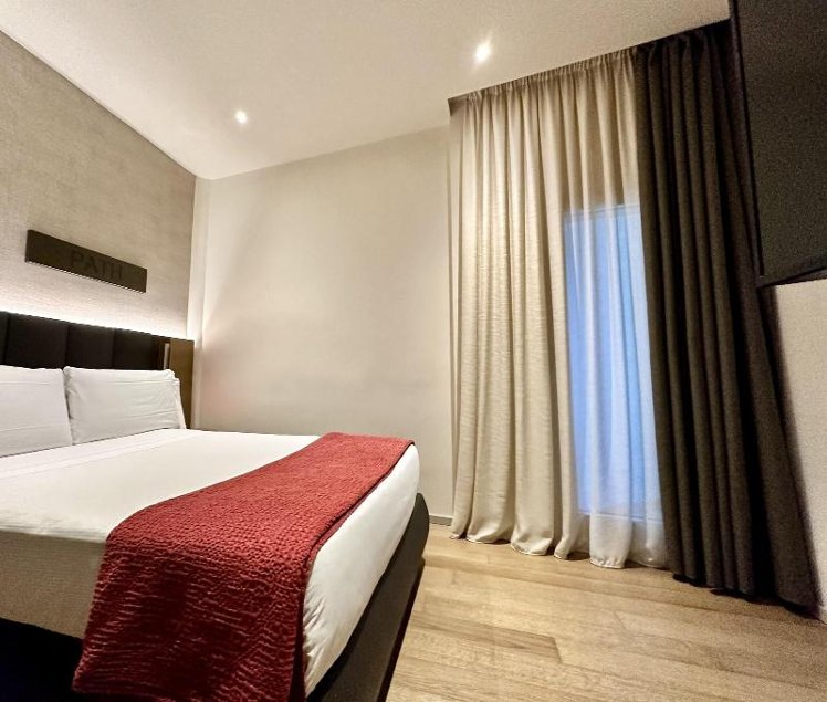 SINGLE STANDARD Room