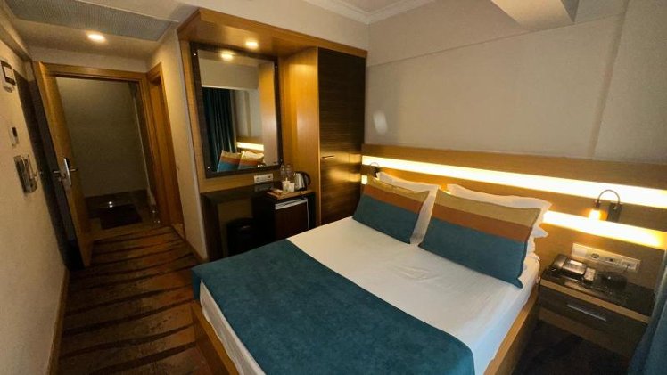DOUBLE SINGLE USE SEA VIEW Room