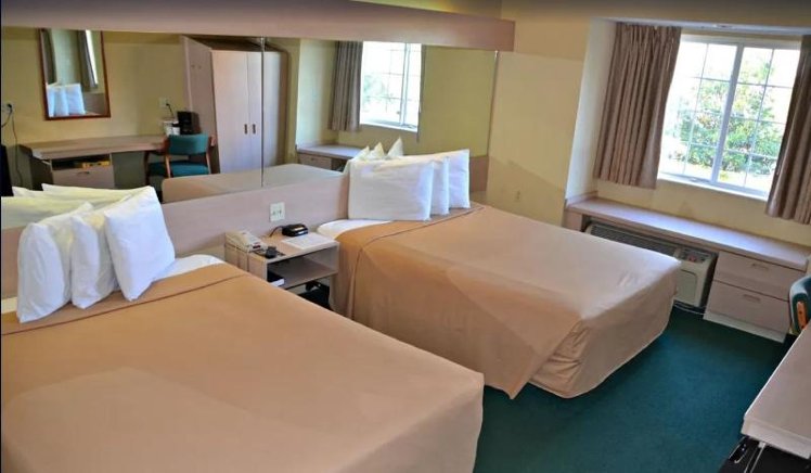 DOUBLE STANDARD Room