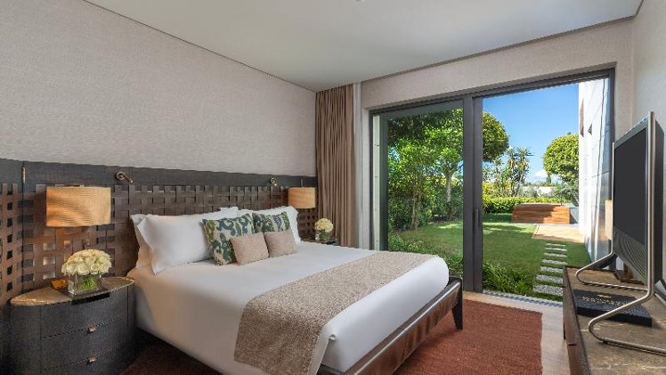 APARTMENT THREE BEDROOMS WITH PRIVATE POOL Room