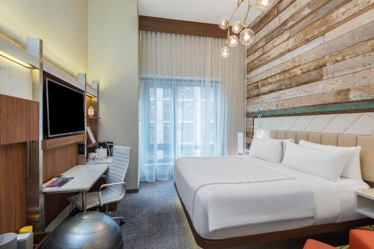 DOUBLE PREMIUM KING BED Room