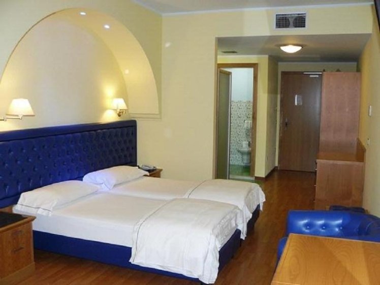 TWIN STANDARD Room