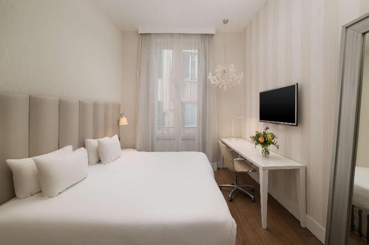 DOUBLE SINGLE USE SUPERIOR Room