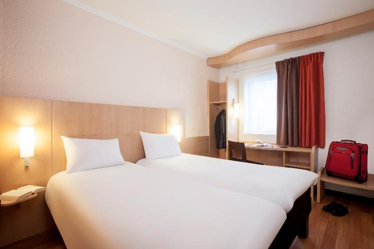 TWIN STANDARD Room