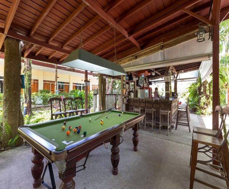 Bar