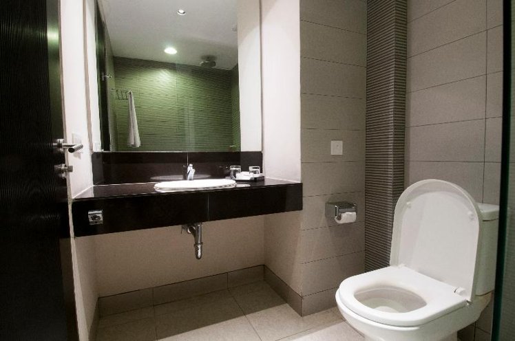 Double or Twin DELUXE Room