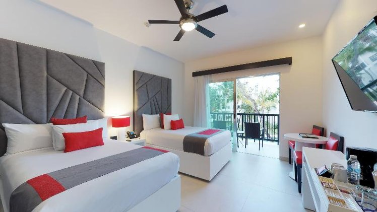 SUITE CAPACITY 8 Room