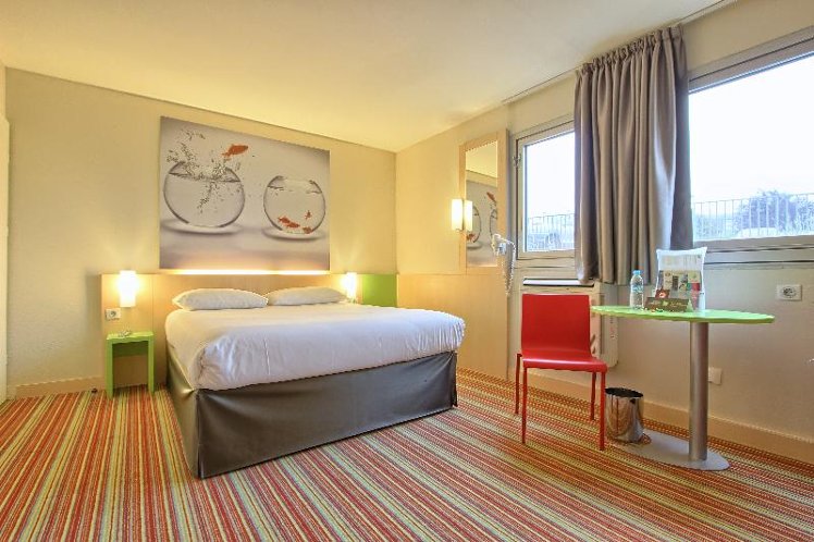 TRIPLE STANDARD Room