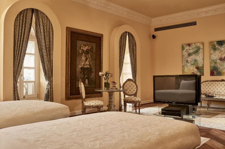 La Maison Bleue - Adults Only