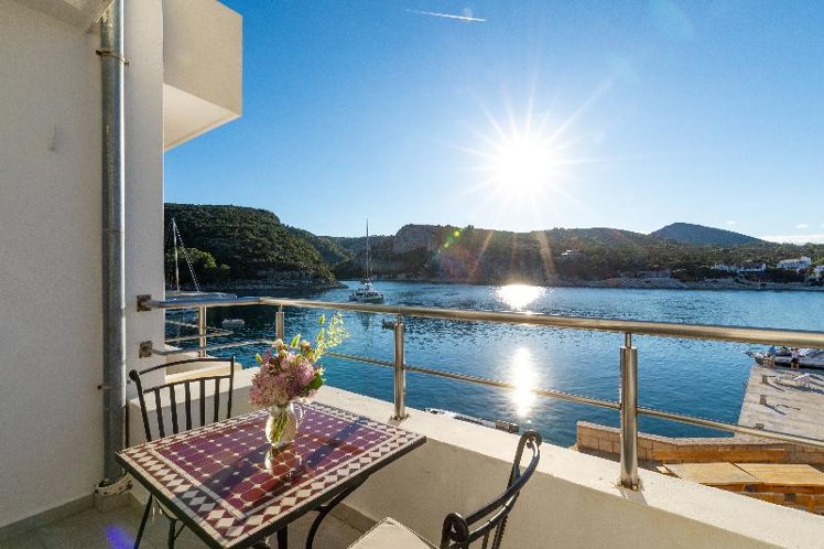 DOUBLE SEA VIEW Room