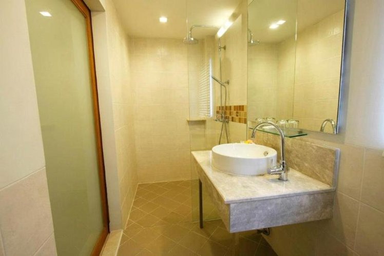 Double or Twin DELUXE Room