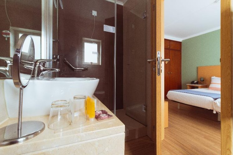 Double or Twin SIDE SEA VIEW Room