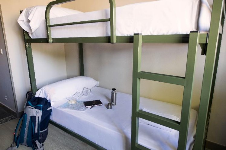 Room CAPACITY 8 Room