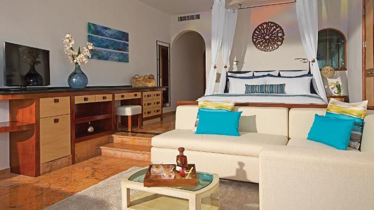 JUNIOR SUITE OCEAN FRONT Room