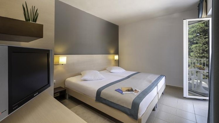 TWIN SUPERIOR WITH BALCONY Room