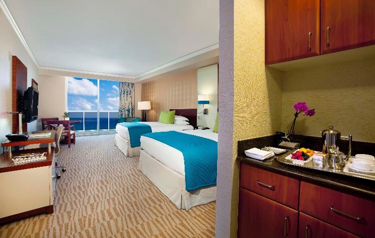 DOUBLE DELUXE OCEAN FRONT Room