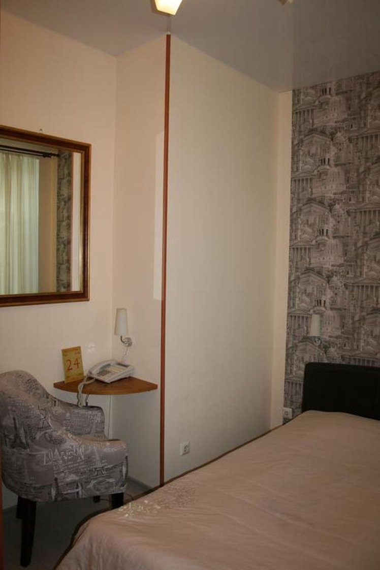 DOUBLE SINGLE USE STANDARD Room
