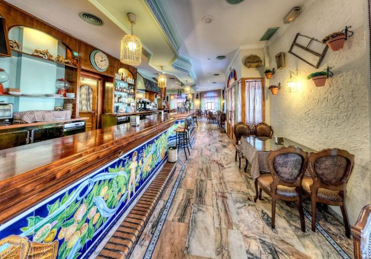 Bar
