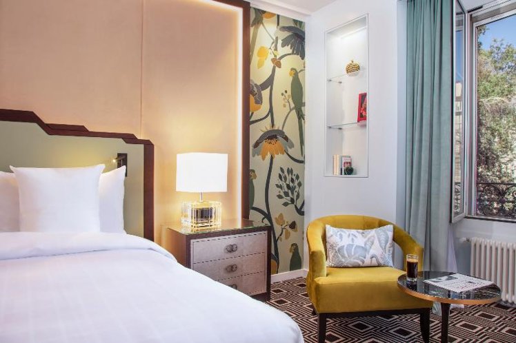 DOUBLE SUPERIOR Room